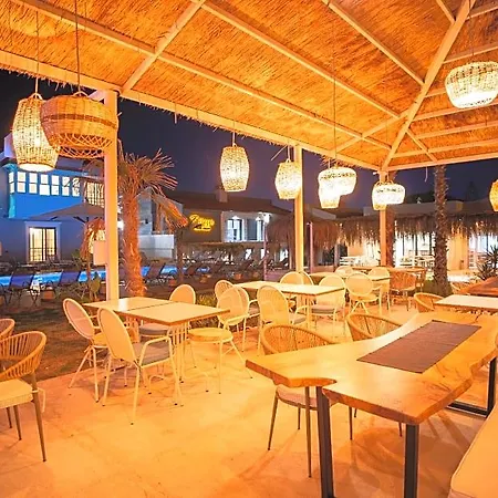 Alacati Bellezza 酒店 3*